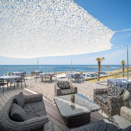 La Saint Jean Hotel